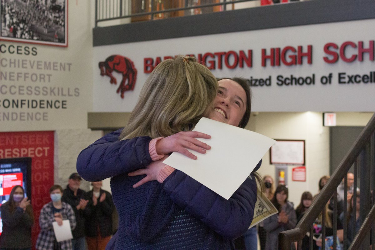 220Arts's tweet photo. Thank you, @beattyart, for the beautiful pictures of last evening's @BarringtonHS220 Spring Art Show. #seethestudent220 https://t.co/pXzVs1h259