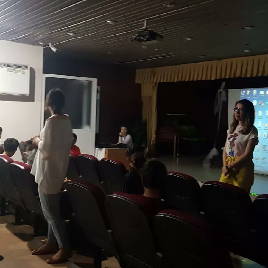 RemziSerif's tweet photo. 7. Sınıflarımıza "LGS, Motivasyon ve Yeni Nesil Soru Çözme Stratejileri" konulu seminer çalışması yapıldı.
@boduroga 
@izmir_ilmem 
@tcmeb https://t.co/w9RUKk2df3