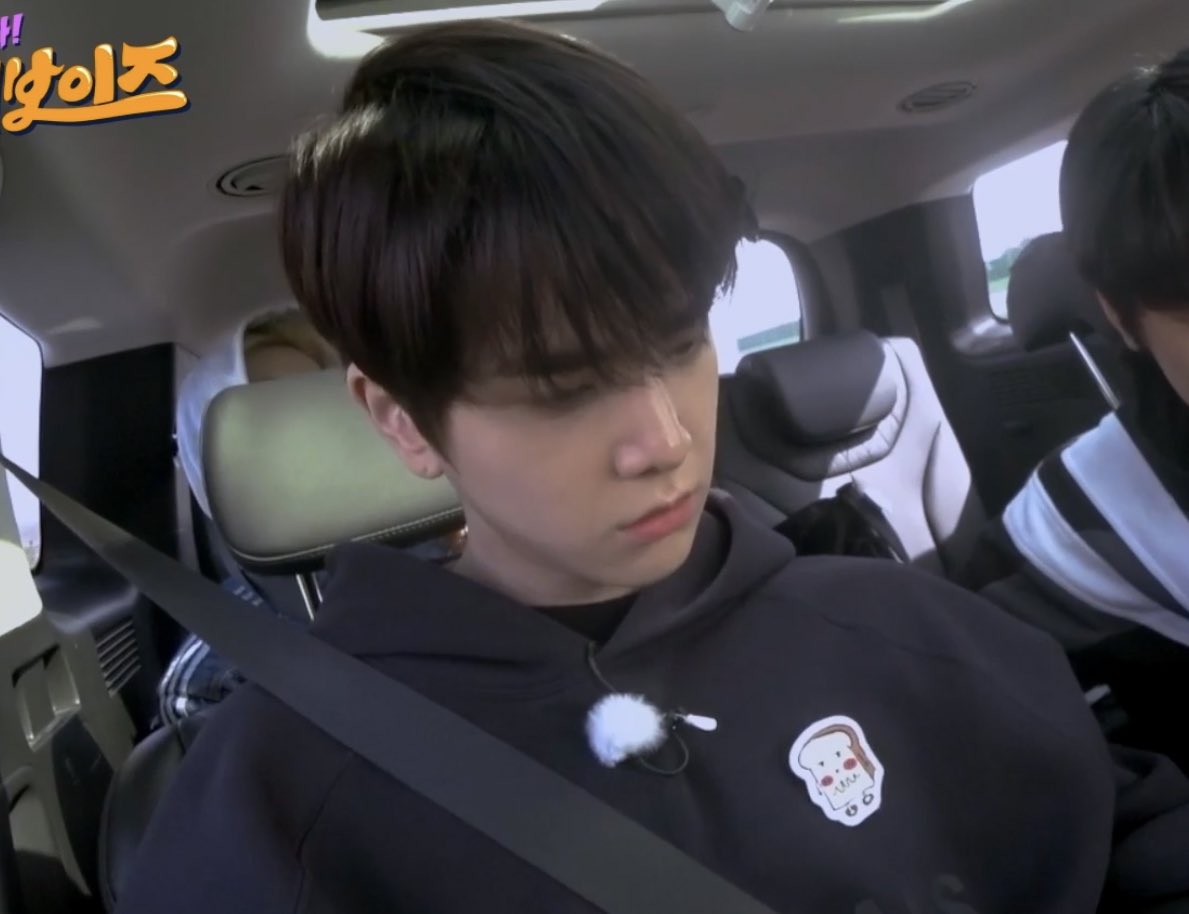 YHOONLOOKS's tweet image. beautiful hoon