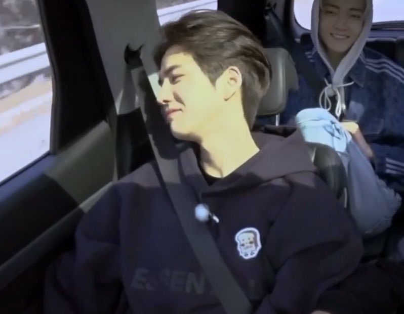 YHOONLOOKS's tweet image. beautiful hoon