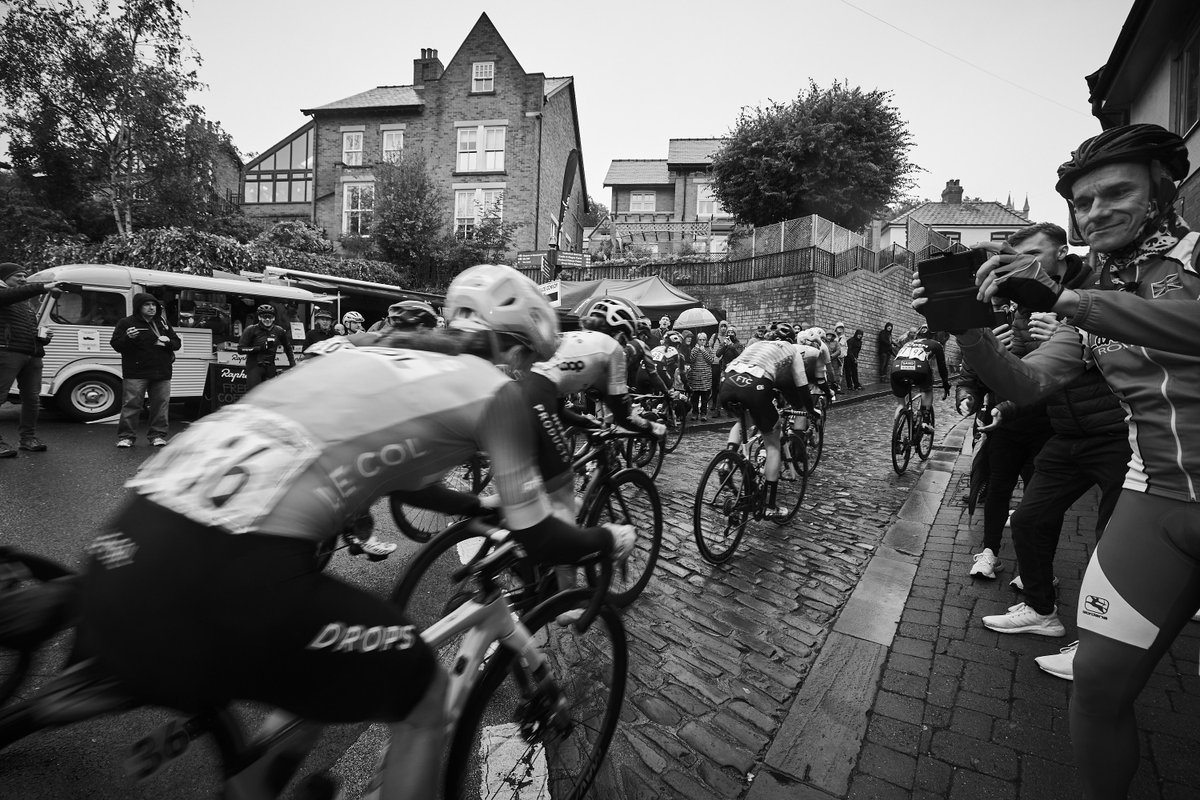 BikeLincoln's tweet photo. Tickets now available for Lincoln Bike Night - in partnership with @LincolnGrandPri @rapha @BritishConti @StokesCoffee https://t.co/KkfqdHPSoj https://t.co/GQG1727MMC