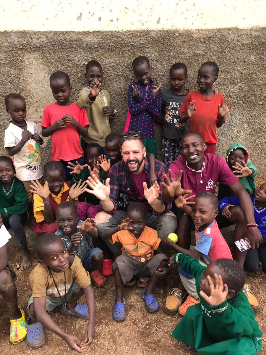 We rise by lifting others 
#Shanita #charity #support
#Karimoja #Uganda 🇺🇬