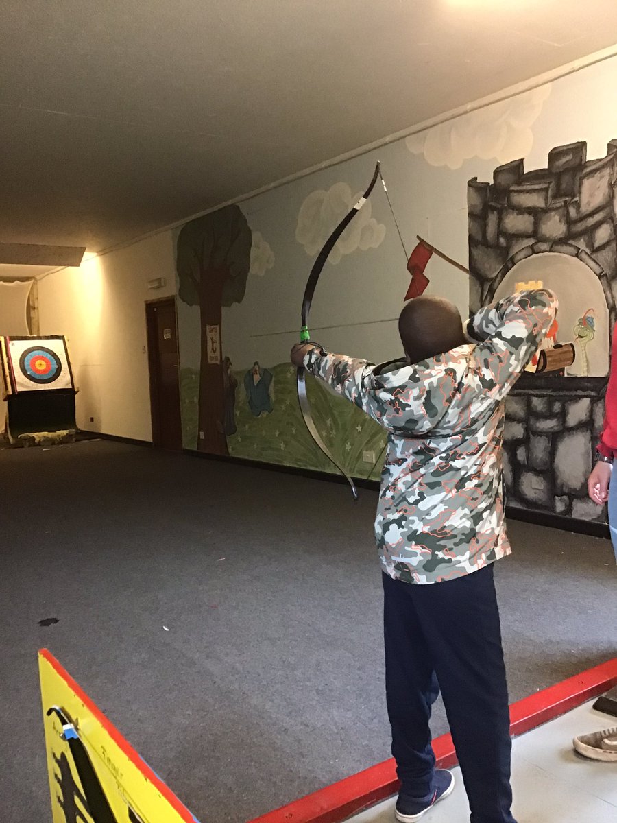 ManorPrimarySch's tweet photo. Hitting targets inside and outside the classroom! #strivingforaccuracy https://t.co/3VrfvuzWM3