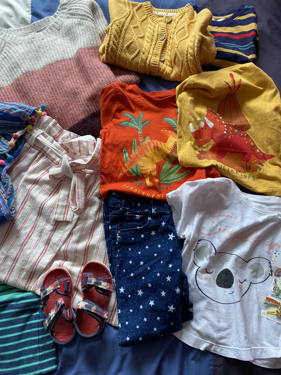 HarrietBrace's tweet photo. Showing off y’day’s Glasgow West End charity shop haul for #SlowFashionFriday! 🤩 Summer sorted for me & kiddies ☀️#secondhandfind @BBBGlasgow @CR_UK @TheBHF https://t.co/OSUNmPbm8M