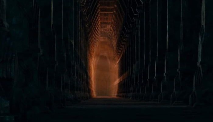 ElMundoTolkien's tweet photo. "No te preocupes. Siempre hay una luz al final del túnel. Todo irá a mejor"

La luz al final del túnel: https://t.co/qaoI1S9HcS