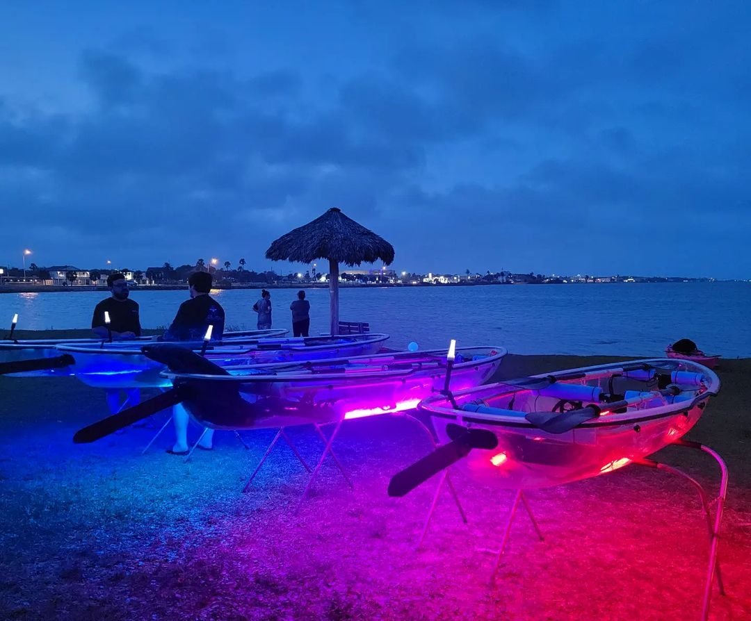 SouthsideSATX's tweet photo. Outside the Southside: Looking for a fun weekend adventure? #GlowRow is a crystal kayak tour company that gives people the unique experience of seeing under the water of the Texas coast at night. Info: https://t.co/Cgrk0DlZtV. #Travel #Kayak #LiveFromTheSouthside @CharmofTxCoast https://t.co/vdbY7HhC7z