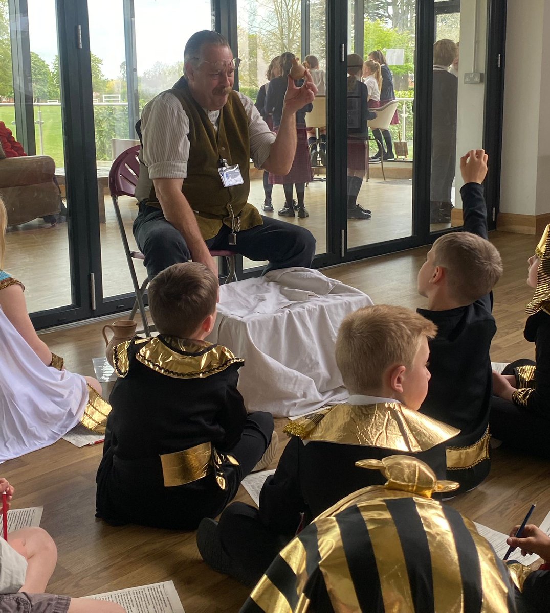 FinboroughSch's tweet photo. Prep 3 are having a wonderful day in their Ancient Egyptian workshop!
#finboroughprepschool #prep3 #ancientegypt https://t.co/xcoPWjKMoO
