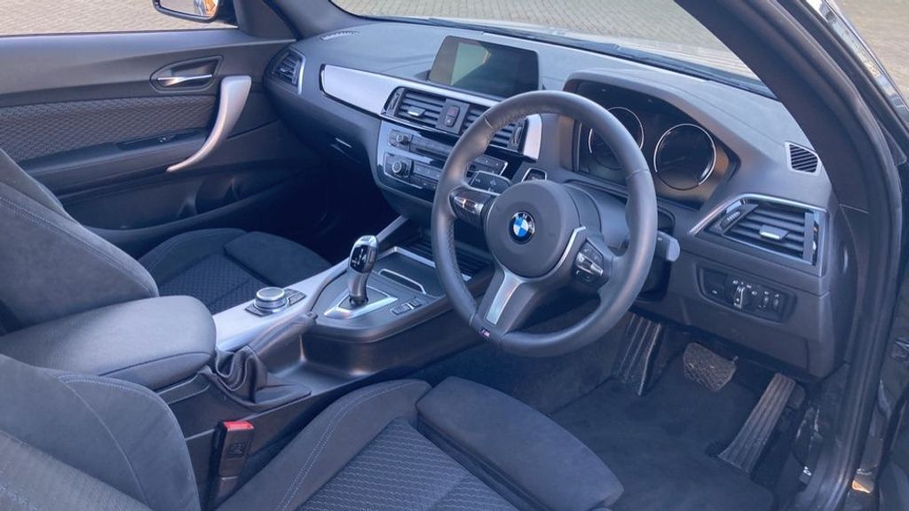 habmwgroup's tweet photo. Our #UsedCaroftheWeek, is this BMW 2 Series, a simple but intriguing vehicle with 18 inch M Double-spoke Bi-colour alloys, Apple CarPlay preparation, sun protection glass as well as M Sport exterior styling!
https://t.co/balTdrBkwP 🚗
📍Stephen James BMW Woolwich https://t.co/2dfwIayhO8
