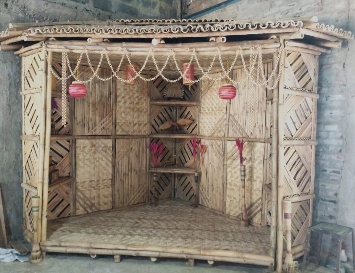 #MissionShaktiSHGs are invested in helping you make more climate-conscious choices. You can choose to decorate your house with myriad small bamboo products or create a bamboo corner with this cottage installation.

#olm #sustainablechoices #bamboocraft #SDGs