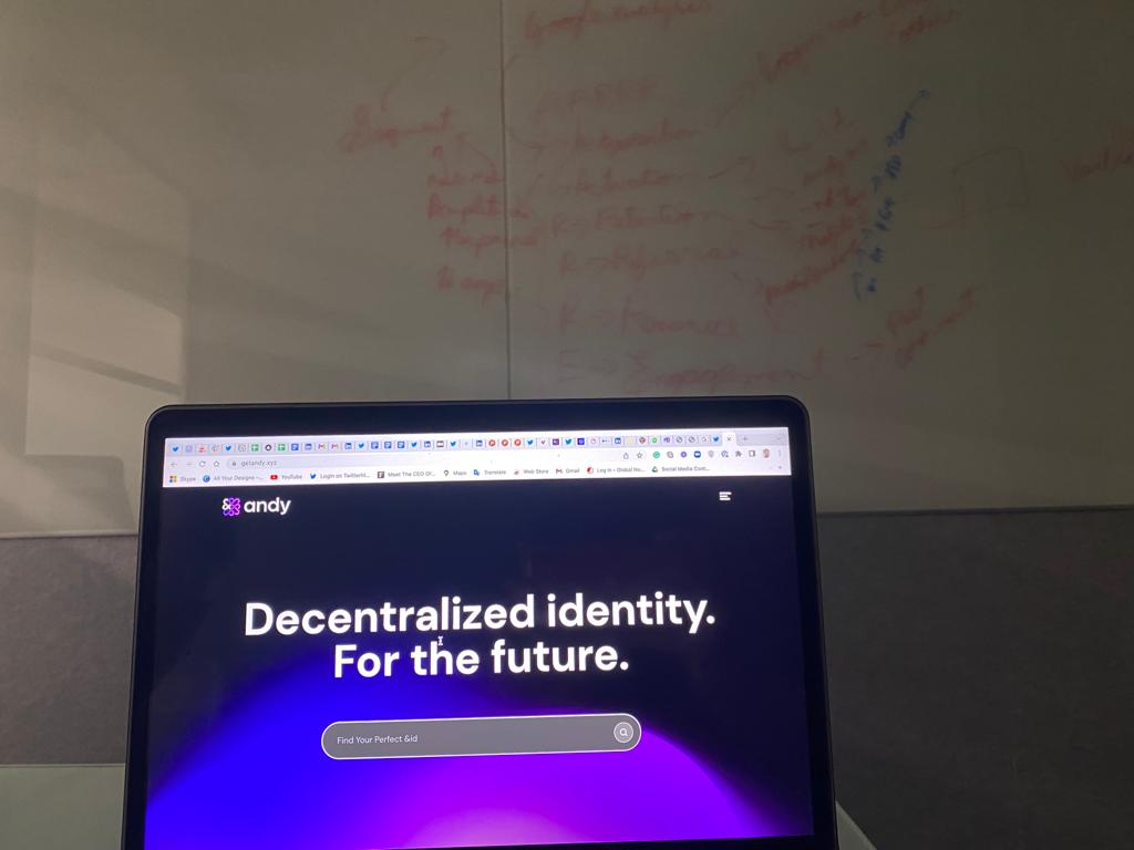 andyprotocol's tweet image. It&apos;s #Friday 👀

But team $ANDY working on something big this week🥳

A decentralized #identityprotocol that gives complete control over your #identity🚀

$ETH $MATIC $SOL $ATOM $DOT $BTC 

#ownyouridentity #ownyourprivacy