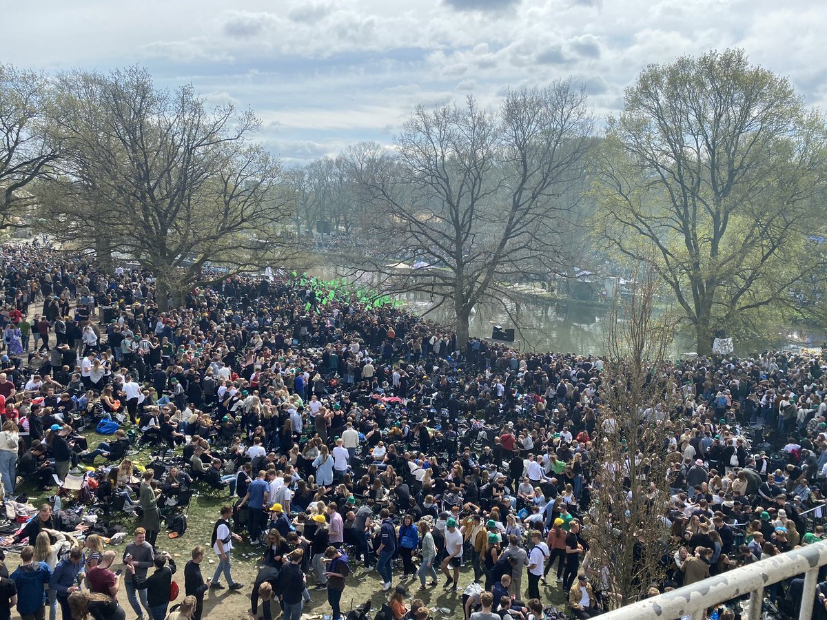 Office-view vs. balcony-view ❤️😅<a href="/AarhusUni/">Aarhus Universitet</a>