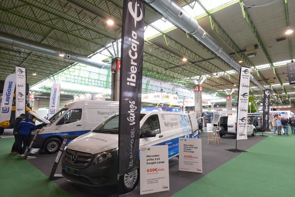 IbercajaRenting's tweet photo. Esta semana estamos en @fima_agricola presentando y ofreciendo las ofertas de Renting de las nuevas furgonetas Mercedes junto con @Agreda_MB https://t.co/Z5Pwpf8Fix