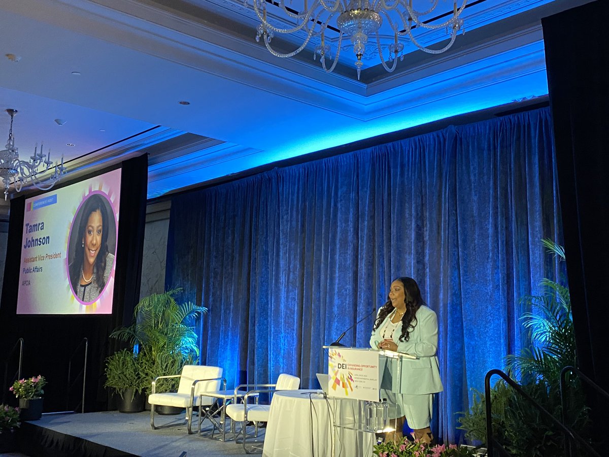 We are back to NYC! #DEI2022. Insurers together to celebrate diversity. <a href="/TeamAPCIA/">American Property Casualty Insurance Association</a> leader Tamra Johnson welcomes industry friends.