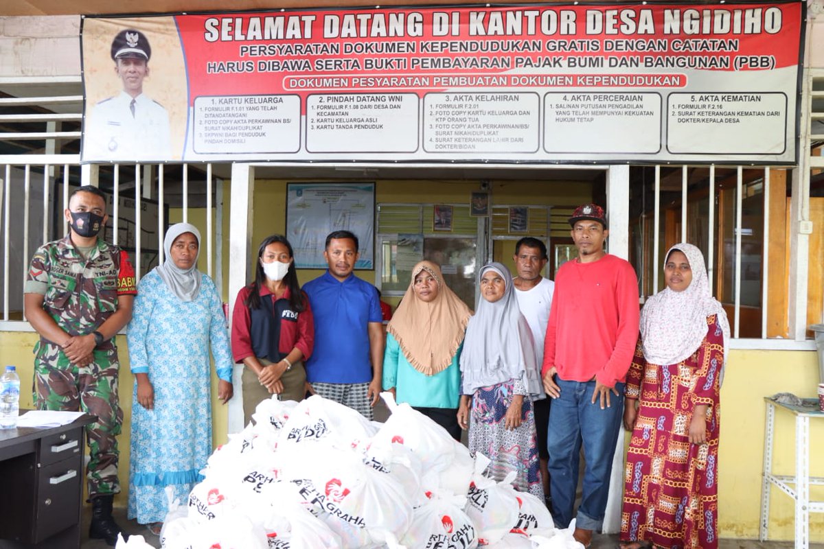 kodampattimura's tweet photo. Kodim 1508/Tobelo Bekerjasama Dengan Artha Graha Peduli Salurkan Bantuan Paket Sembako Untuk Korban Gempa
https://t.co/poJwI7Siuy https://t.co/8uGDtv4p1N