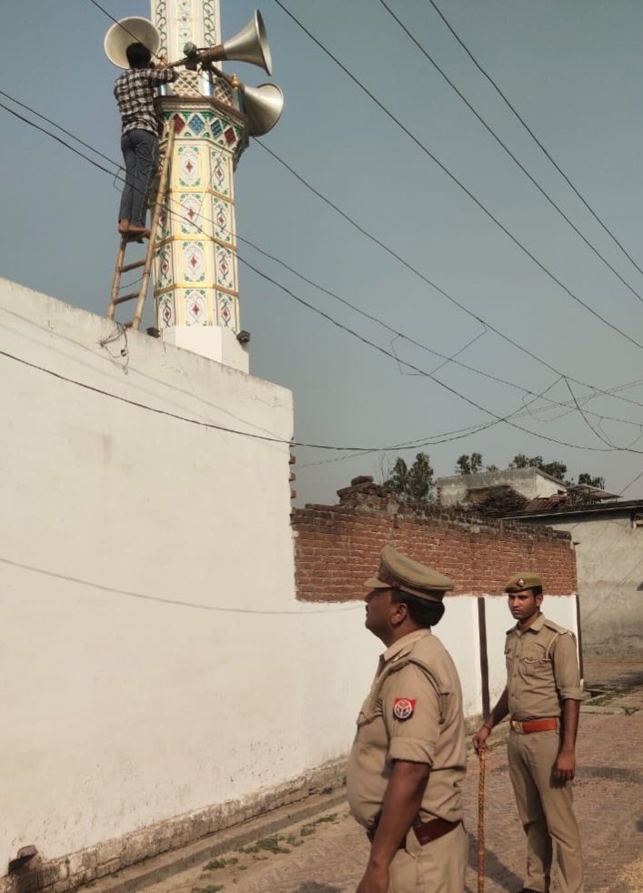 hakdaar's tweet image. It really causes Noise Pollution #Loudspeakers must be removed from mandir ,masjid and girudwaras.💔
#LoudspeakerSolution 
#UttarPradesh