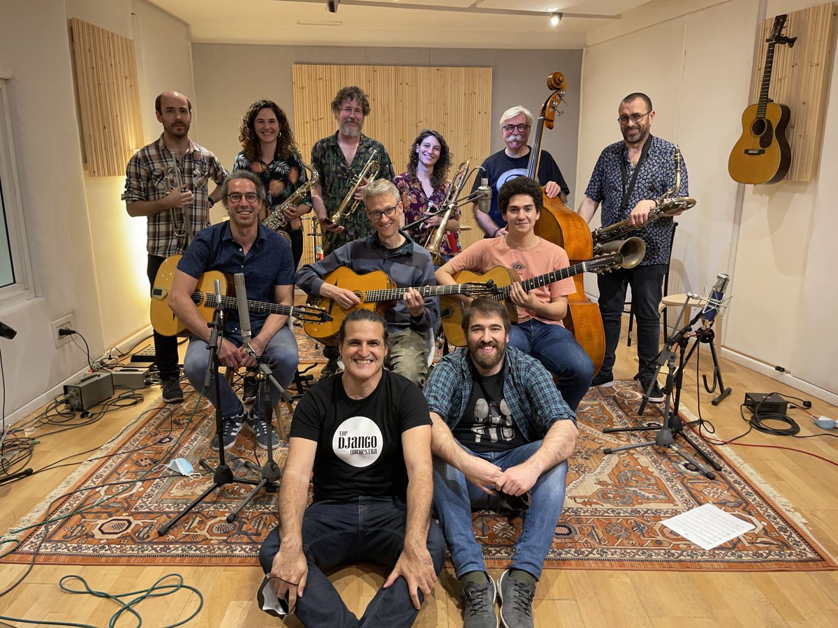 lhdigitalh's tweet photo. #MúsicaLH

Celebrem el Dia internacional del Jazz 🎷🎺🎹🎤amb música de l'@EMMCACentreArts 

Amb d'un seguit d'enregistraments de peces de jazz manouche que us convidem a veure

👉 https://t.co/UpvUVEEW2N https://t.co/Q0vMZ5VQvN