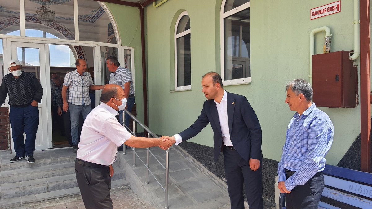 🕌 Ramazan ayının son Cuma namazını Mehmet Erdem Camimizde eda edip, hemşehrilerimizle sohbet ettik. 

🤲 Tüm hemşehrilerime Hayırlı Ramazanlar diliyorum.

📍 İnönü Mahallesi