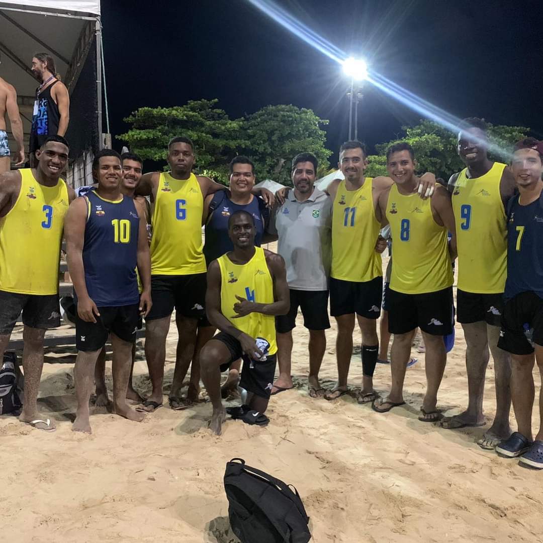 Edudonq9's tweet photo. Con el objetivo claro Grecia 🇬🇷es el destino que nos espera si podemos Ecuador 🇪🇨 seguimos preparándonos @Nandita_11s @PlayHandball_ @febal2007 @YajaCool https://t.co/o50FzckGpn