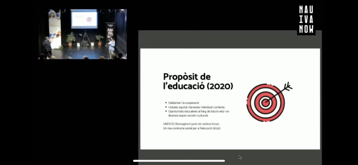 envinem's tweet photo. Aproximació al Sistema Educatiu per a artistes i creadors/es. Conceptes claus, estratègies i aspectes a tenir en compte per
endinsar-se en l’àmbit educatiu des de l’experiència artística. Mamen Zaera @CRPsantandreu #CRAB #educacióicultira @Cadeera_ @nauivanow https://t.co/sdoSWdULiQ