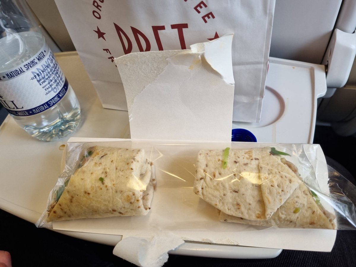 happley8may's tweet photo. @Pret @Pret_uk where's the other half of my wrap?? https://t.co/idMYBpFXel