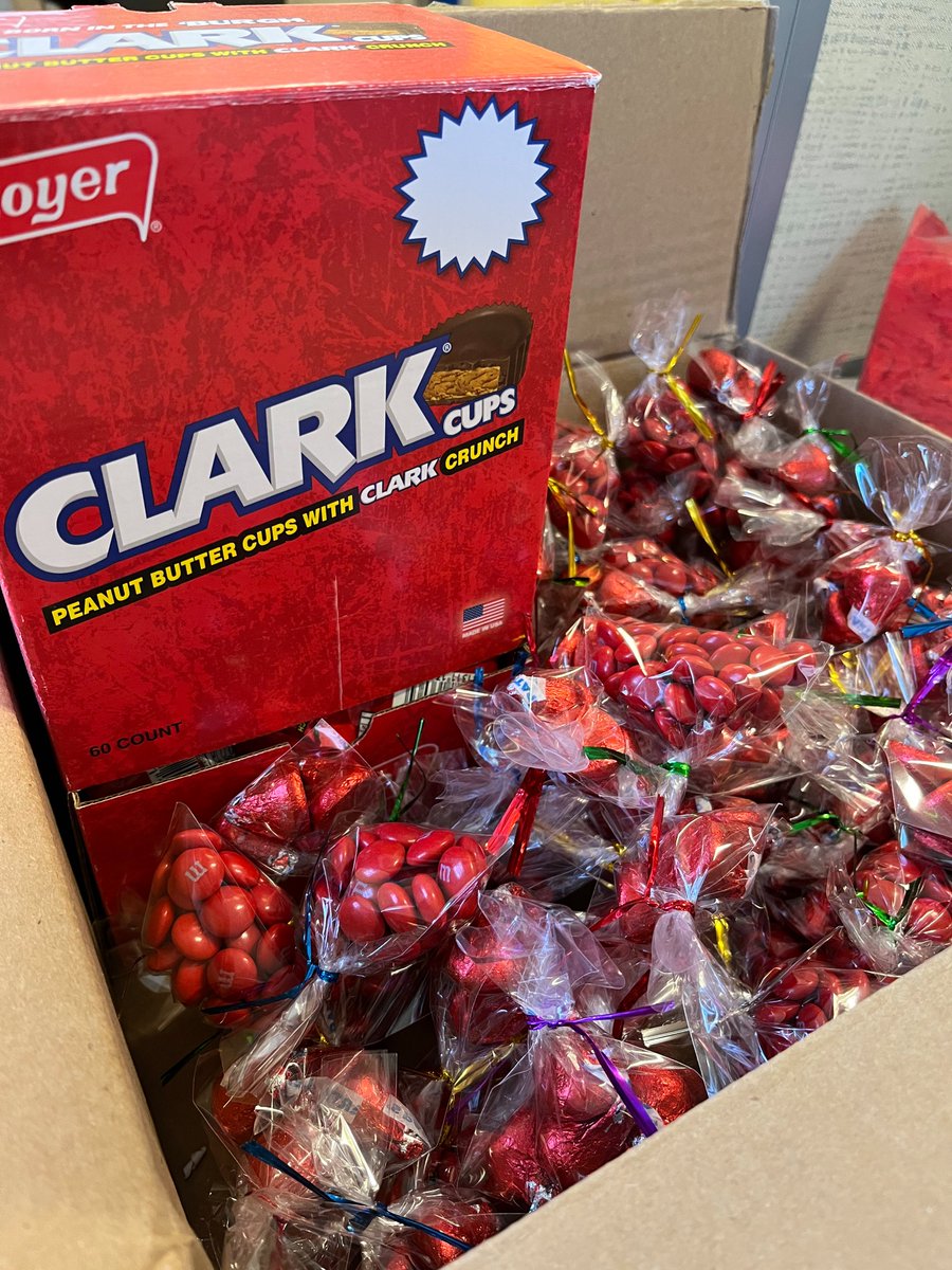 Aviva Luttrell tweet media