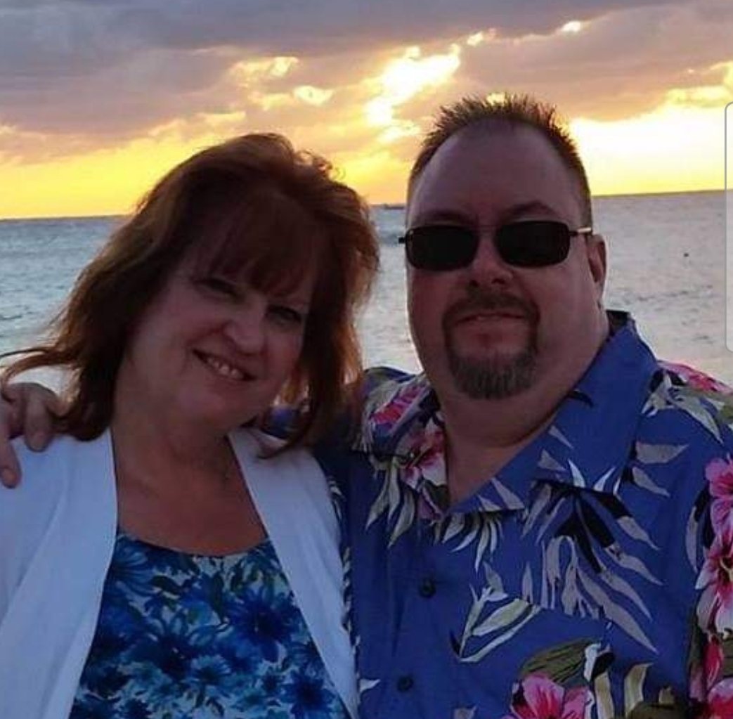 monkeyjunk23's tweet photo. @BobKellyFOX29 I met my late wife there. I wasnt supposed to be there that night. 
Followed her to the Yacht Club @ Linden Ave after. Were married 28 yrs as of 2020. https://t.co/n7UwobOlQc