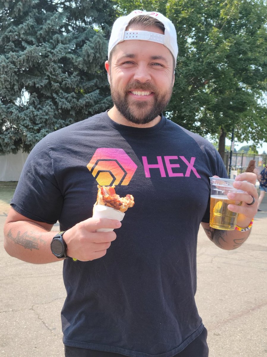 mikerelentless's tweet photo. Hexologist was there when it looked grim for HEX.
Now look at him!!
Thank you Hexologist!
#HEX #OG
#Hexologist
@Hexologist31 https://t.co/u5rxp9kaZL
