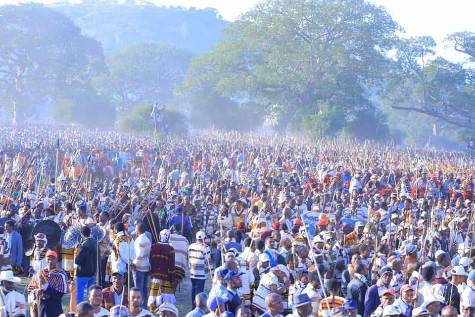 Landoforigins's tweet photo. The new year of the Sidama people of Ethiopia and one of the intangible UNESCO inscribed cultural heritage of Ethiopia; Fiche chambalala colorfully celebrated in the region's capital; Hawassa for the last two days!
#sidaama #Ethiopian https://t.co/LQuzk0PbbU
