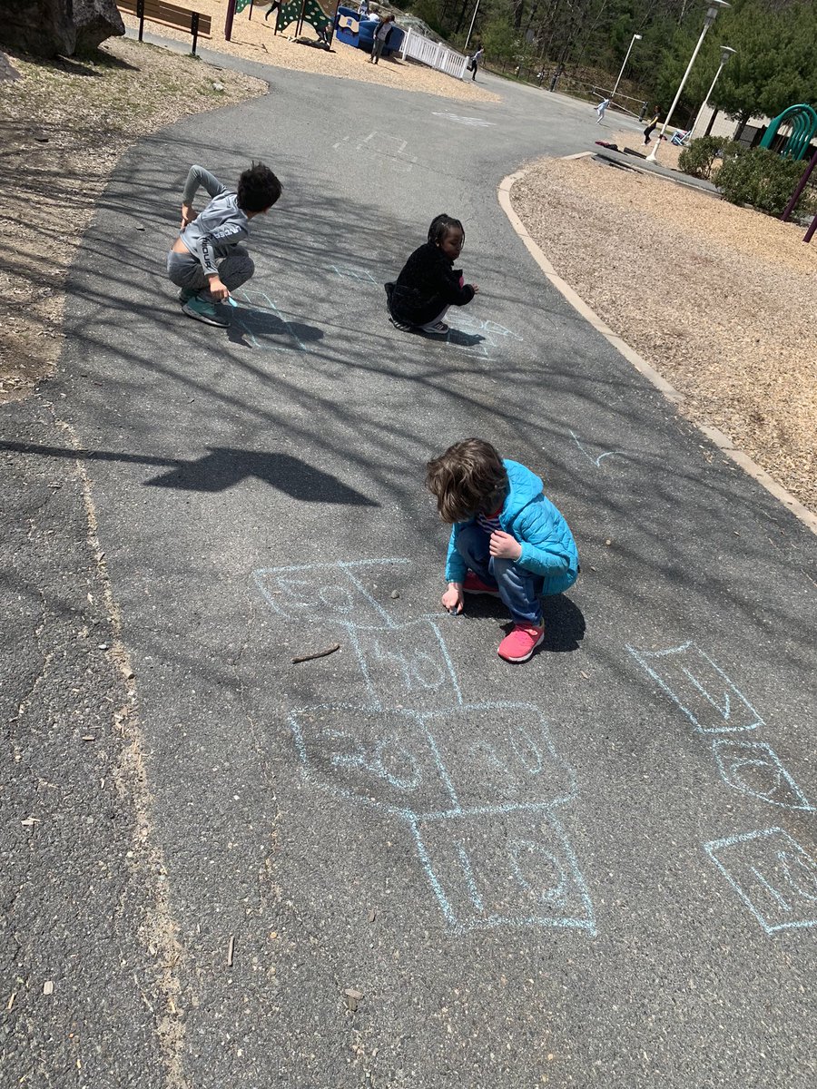 mrbnewmanpe's tweet photo. Took kiddos outside today during our jumping rope unit to warm up with make your own hop scotch spaces in grade 1. So fun to watch them plan out their game areas. https://t.co/Oek0HjfPgi