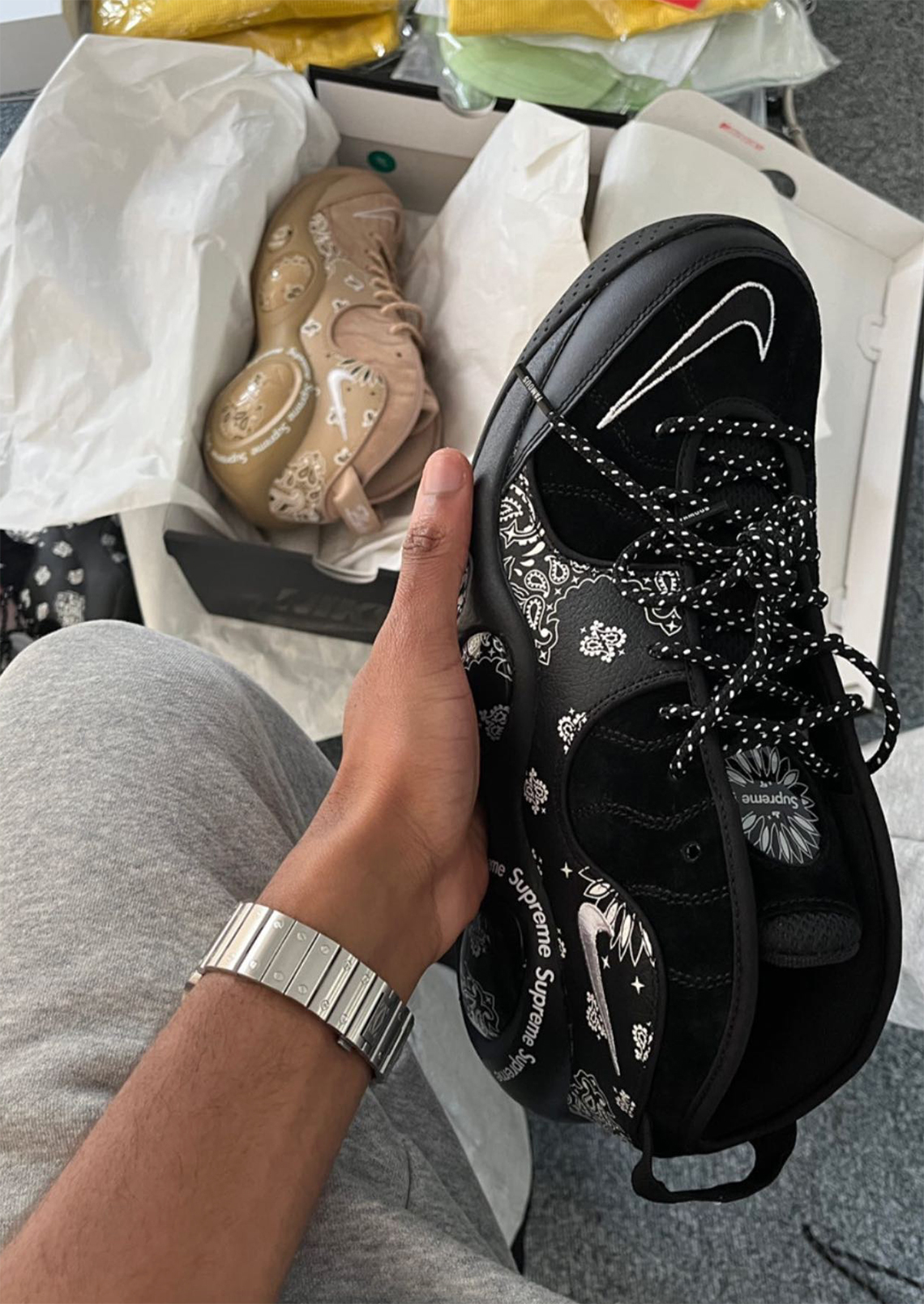 supreme zoom