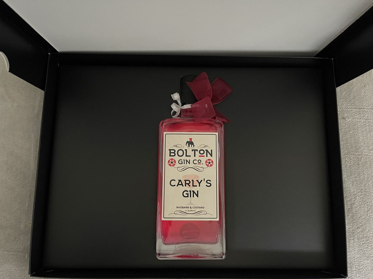 I am literally obsessed with my personalised extremely belated birthday <a href="/theboltonginco1/">theboltongincompany</a> from my amazing bestie @jsvmarshall 
I mean how gorgeous is the box alone and then that Gin bottle too OMG 🤩🤩🙌🏻🙌🏻. I literally Can’t wait to try it! 
#Bolton #BoltonGin #elephantandcastle