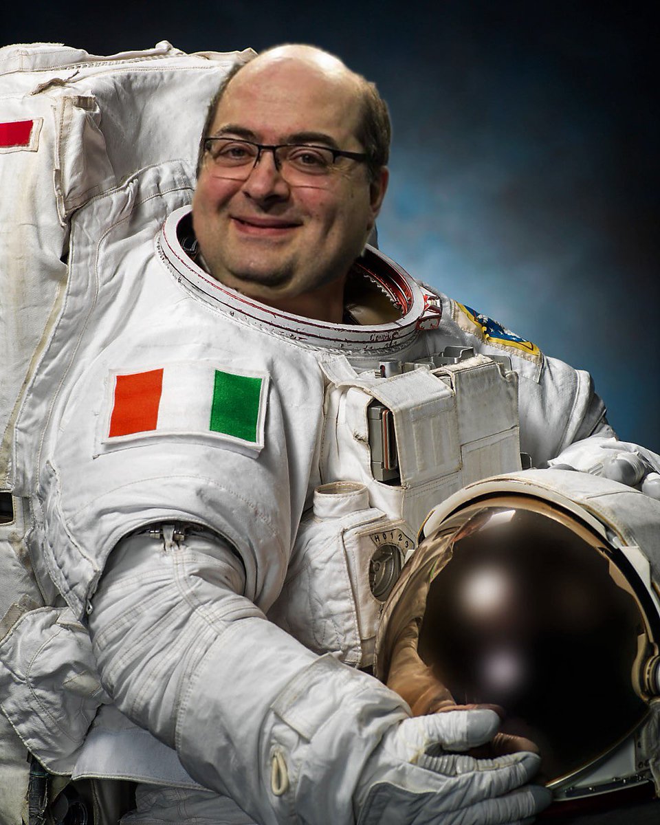 Faccio un salto dal capo e torno! 🚀 Aspettatemi per pranzo eh 🍝