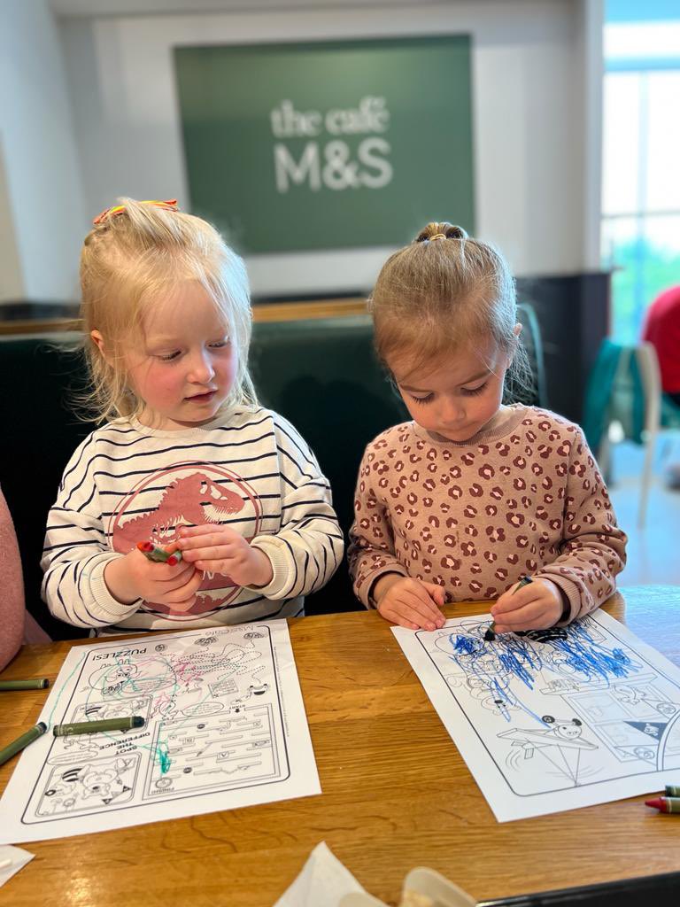 Julie Snowdon tweet media