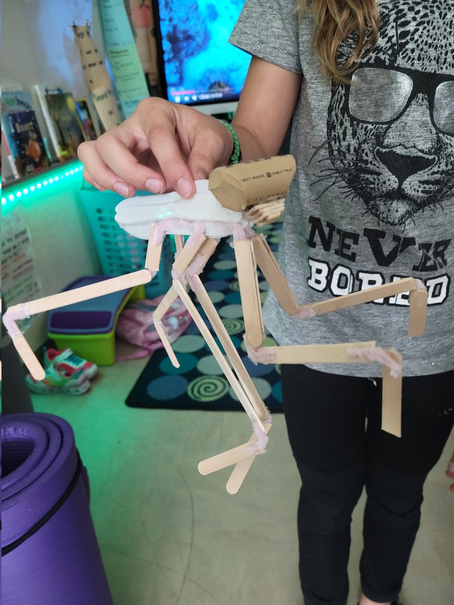 TaylorTurizo's tweet photo. Ss chose a topic to research, showed their learning in a Google slide, then created scrap art to represent their learning. By letting Ss be the leaders of their learning amazing creations and conversations happened. https://t.co/8kMI6AlDYX