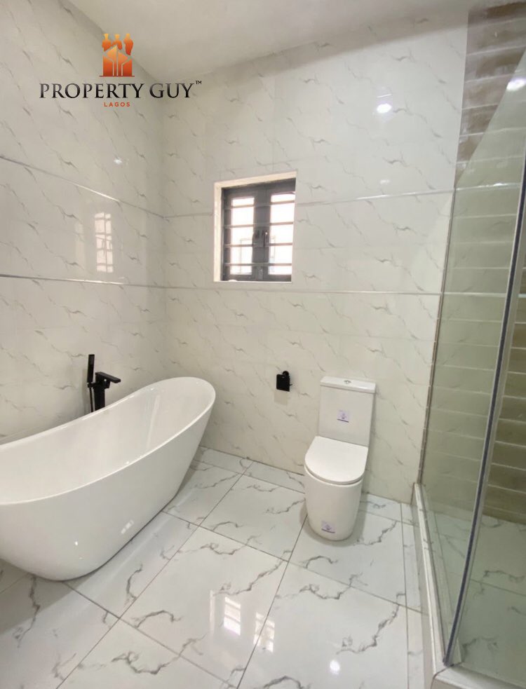 blaqmayo's tweet photo. For Sale !!!
4 Bedroom Detached Duplex and Bq 
Location: 2nd Tollgate, Lekki, Lagos.
Price: 95 Million Naira 
Inspection/Enquiry: 07053940179 https://t.co/tbP7LavApg