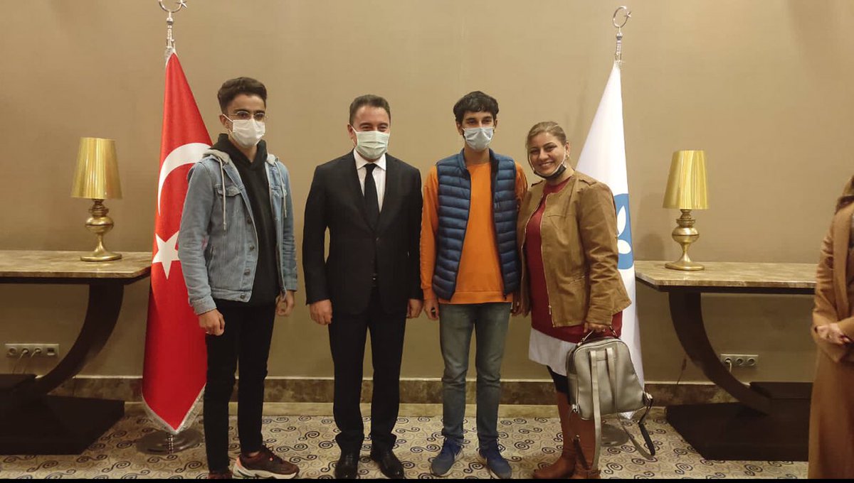 #GençliğinDEVAsı oğlum ve <a href="/betlozmnn/">Betül Özmen</a> in sevgili kardeşi , işte onlar ve akranları İÇİN DEVA