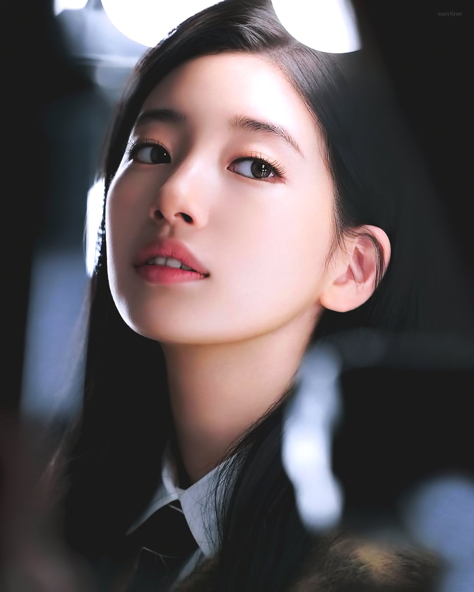 suzytime_'s tweet photo. 220429 #됼수지 인스타 (6) #SUZY #수지

이런얼굴이현실에존재할수있다니...🫥

🏠 https://t.co/djHafhS4LT
🔗 https://t.co/BGQ9Tvf7gd
🔗 https://t.co/GgTlWh8NOn https://t.co/svnJRElrYm