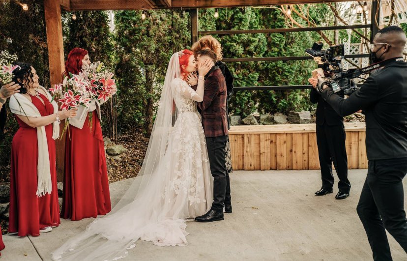 TimelessProduc8's tweet image. Love can reveal a lot about ourselves that we may not have already known.  Acceptance, level of forgiveness and patience.  Our preferences, tastes, morality, thought processes and instinctive reactions when we are in love reveal a lot about our character to ourselves!