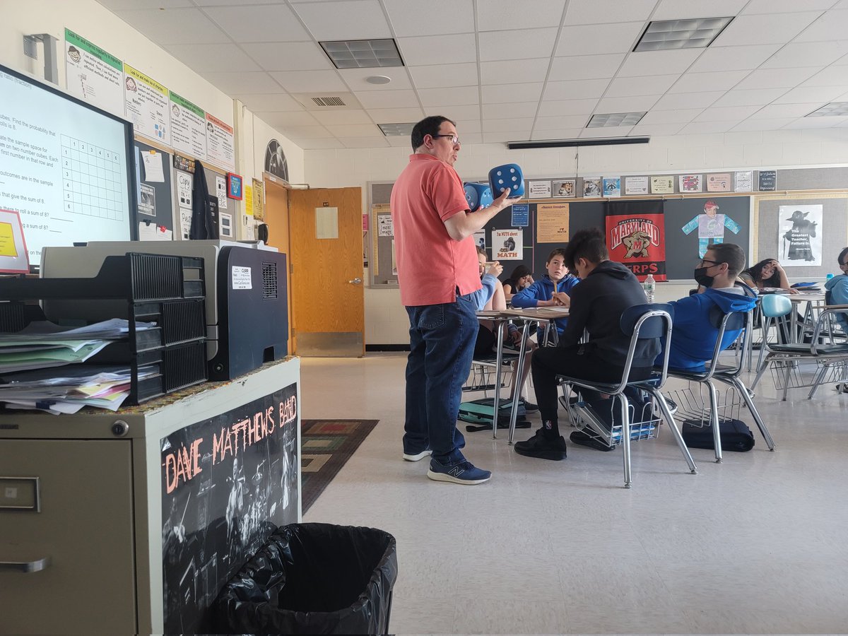 MeridythHansen's tweet image. Students are learning about how to calculate the probability of compound events today with Mr. S. #mathapplications #hugenumbercubesandspinners @karendemaio2 @dmurph88 @tmccarthy5210