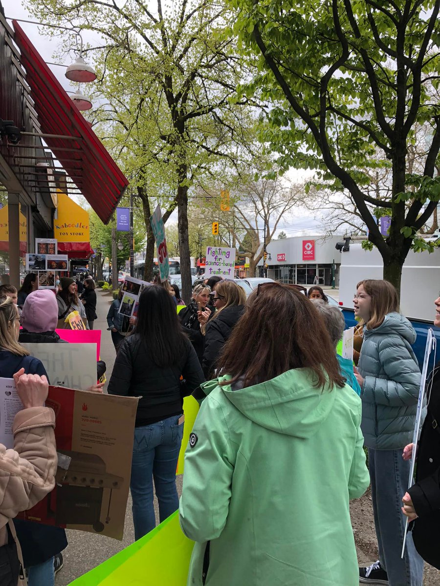 BCASDAdvocacy's tweet photo. Happening now...NDP office rallies across the province!
Below is our @Dave_Eby and our @KahlonRav location!
#bcpoli #autismacceptancemonth #autismbc
#choice #individualfunding https://t.co/IH27EXEfDl