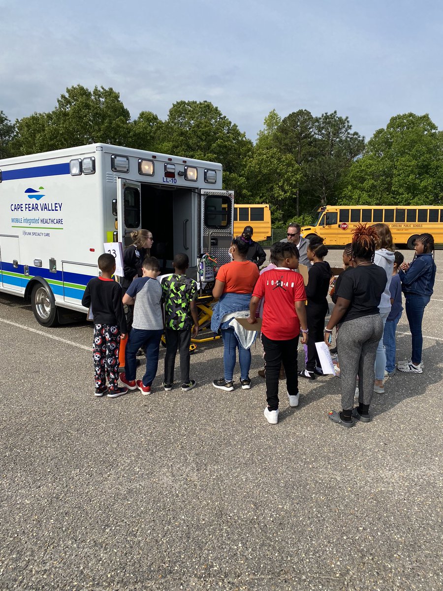 HefnerSchool's tweet photo. Hefner is celebrating our Heroes with Career Day!! @CumberlandCoSch https://t.co/K53IToDjgK