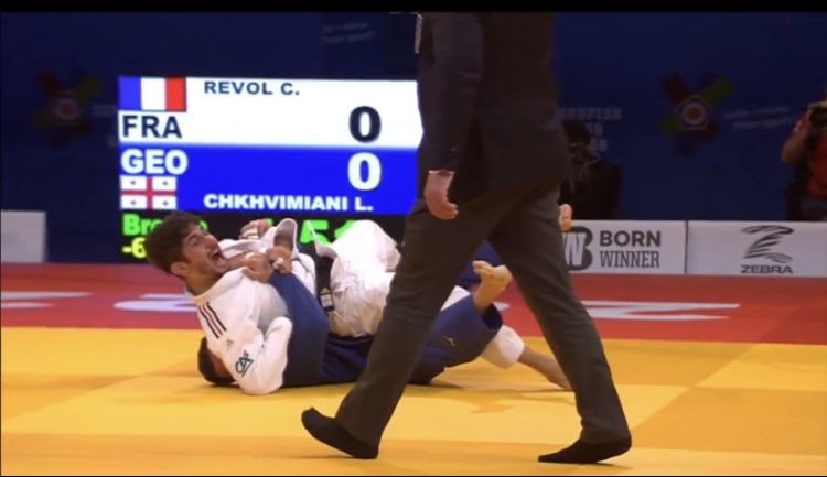 Du bronze pour l’Isérois <a href="/CedRevol/">Cédric Revol</a> dans la catégorie -60kg aux championnats d’Europe de judo en battant des gros adversaires !! 

Bravo Ced, c’est tout bon ça ! 

<a href="/ffjudo_inside/">FF Judo</a> @DLsportgrenoble