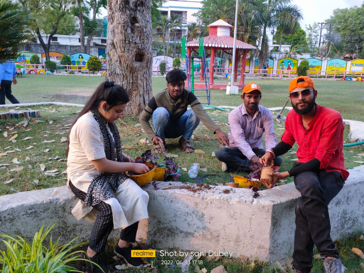 SingrauliSwachh's tweet photo. कबाड़ से जुगाड़ कर बनाया गया 4R पार्क 
#SwachhSurvekshan2022 
#SwachhSurvekshan2022Singrauli
#SwachhSurvekshan2022MP
#CleanMP 
#SBMUrbanMP
#SwachhtaKeAsliHero_MP
@HardeepSPuri
@CollectorSGL @urbansbm
@SwachhBharatGov @SwachSurvekshan
@CommissionerUAD https://t.co/qmHxViyMaP