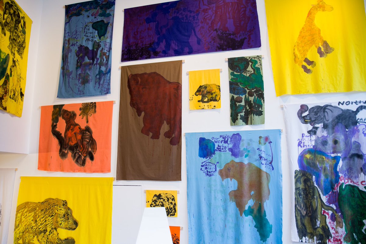 SHIFT (@shift_voices) on Twitter photo The final focus on artist Leslie Thompson showcases his large fabric painting from a show called ‘Thumbs Up’ that was held at <a href="/CastlefieldGall/">Castlefield Gallery</a> in #Manchester. These works were inspired by a trip to Chester Zoo several years beforehand and are his first works on fabric like this! The final focus on artist Leslie Thompson showcases his large fabric painting from a show called ‘Thumbs Up’ that was held at <a href="/CastlefieldGall/">Castlefield Gallery</a> in #Manchester. These works were inspired by a trip to Chester Zoo several years beforehand and are his first works on fabric like this!