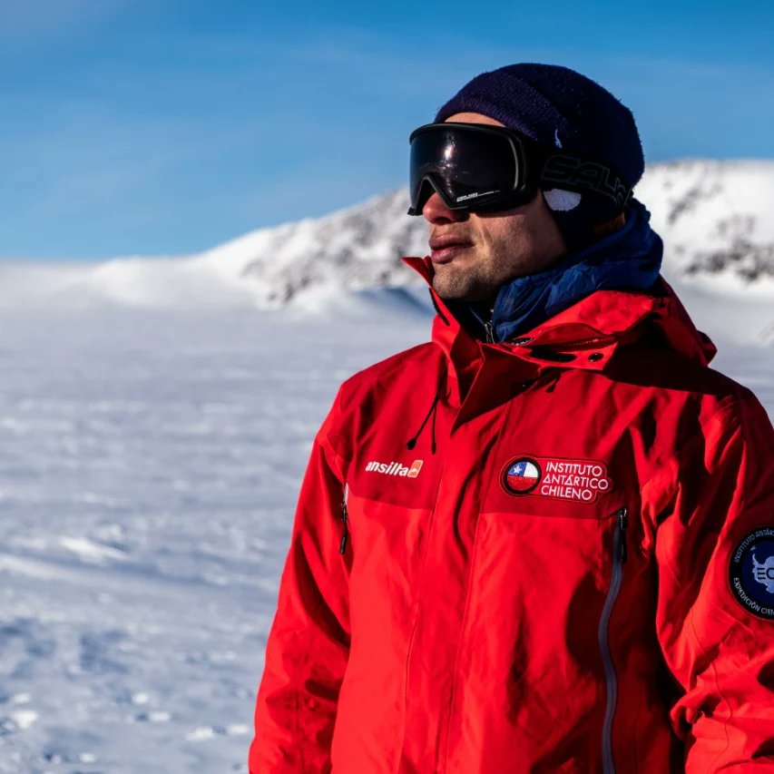 inach_gob's tweet photo. 🔷🔶 En preparación para el eclipse parcial de sol ☀️ que se verá este sábado, recordamos algunas 📸 del último eclipse total de sol de glaciar Unión. Aún tenemos lentes 🕶️ para ver el eclipse parcial, hasta las 12.30 hrs y de 14.30 a 16 hrs en Plaza Muñoz Gamero 1055 😎 https://t.co/YjSplC9waf