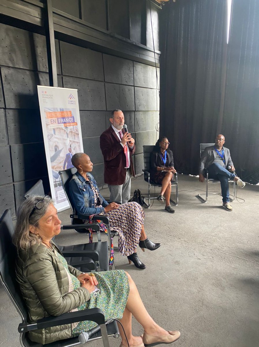 #endirect à l' <a href="/IF_Rwanda/">Institut Français du Rwanda</a>
Les futurs #étudiants en #France écoutent attentivement ce que <a href="/CampusFrance/">Campus France</a> propose comme formations sur le territoire #français 

<a href="/FranceAlumni/">France Alumni</a> <a href="/ambafrancerwa/">Ambassade de France au Rwanda 🇫🇷🇪🇺</a> #RDVenFrance