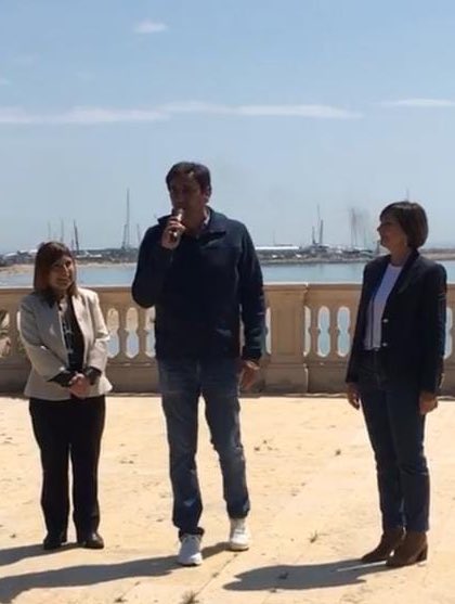 CarnicerJaume's tweet photo. Entrega de les certificacions #biosphere a la comarca. Un esforç d’implicació amb la sostenibilitat i els ODS.
L’ entrega a la responsabilitat amb el medi ambient és important i ara més que mai!
#DiBa #Nodegarraf @ajuntamentvng https://t.co/HcXTwx8v1e