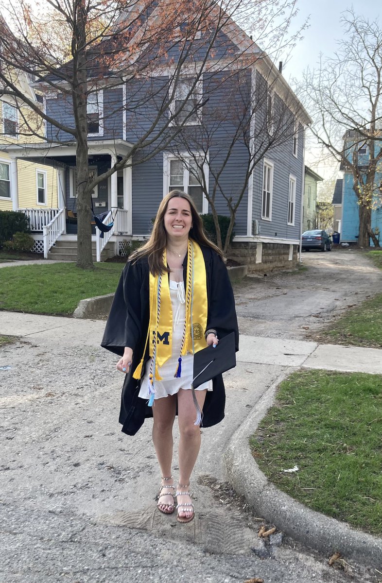 tbooth278's tweet photo. Congratulations to @madeline_booth for being a #UMPsychGrad22 Amazing accomplishment!! https://t.co/2aAWVwLrM0