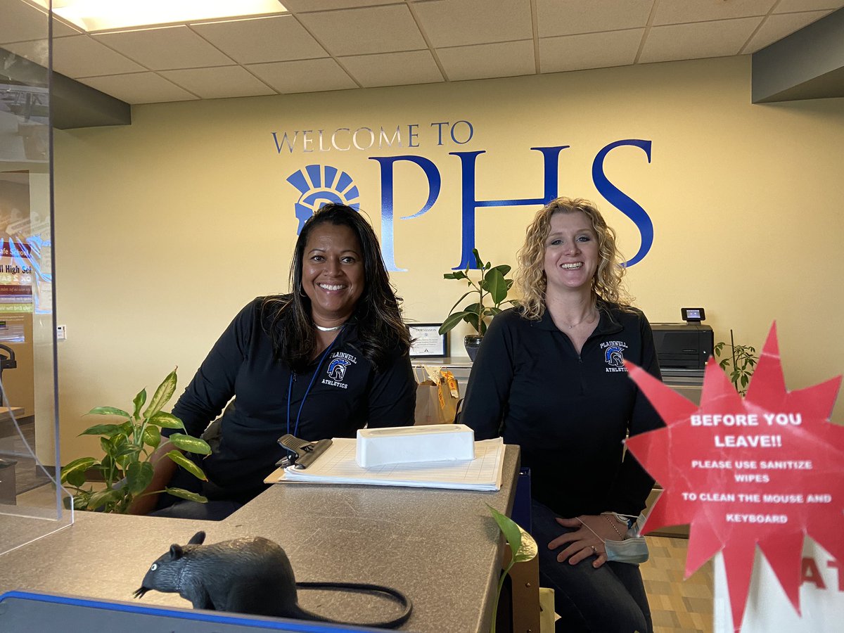 Celebrating our Admin Assistants this week!   We couldn’t do it without them!  They’re showing their school spirit today!   Go Trojans!#PHSadminassitantsrthebest!