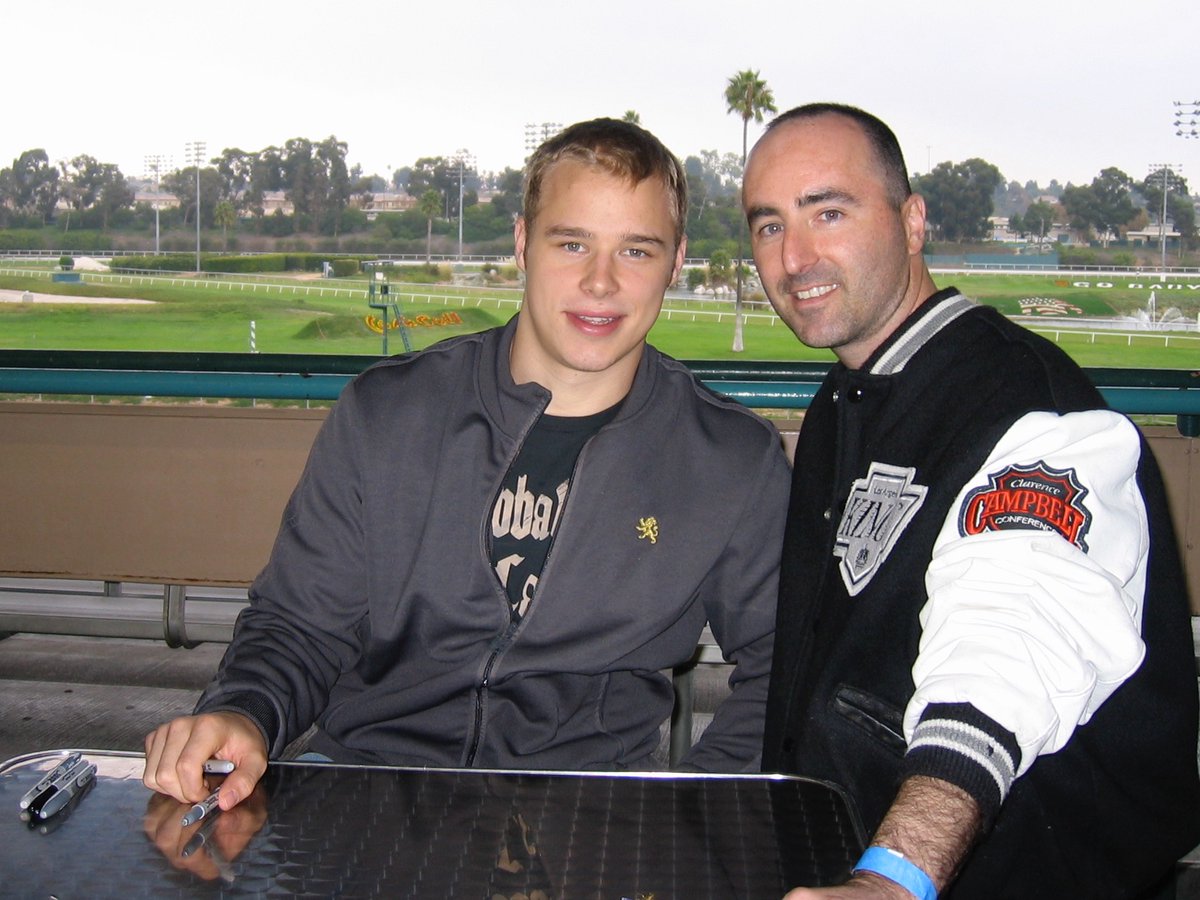 Dustin - thanks for an unforgettable 18 years! (photo from Nov. 2007) @LAKings @DustinBrown23